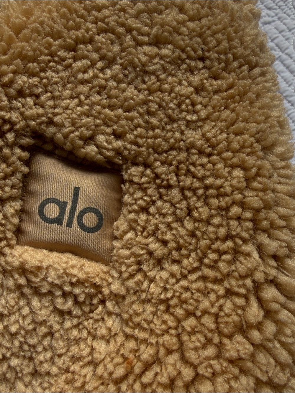 Alo Foxy Sherpa Jacket Camel Tan size small - Picture 11 of 14